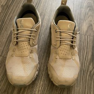 On- Cloud 5 waterproof shoes